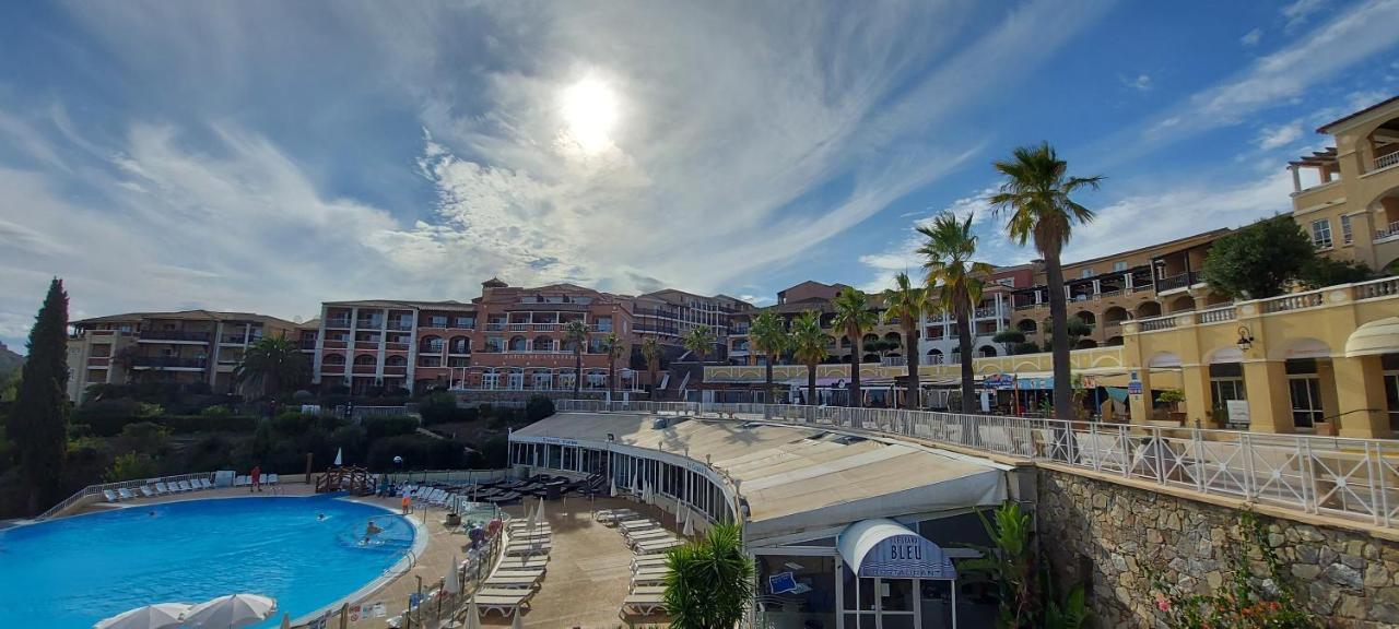 Saint-Raphael- Vue Mer Et Massif De L'Esterel Exteriér fotografie