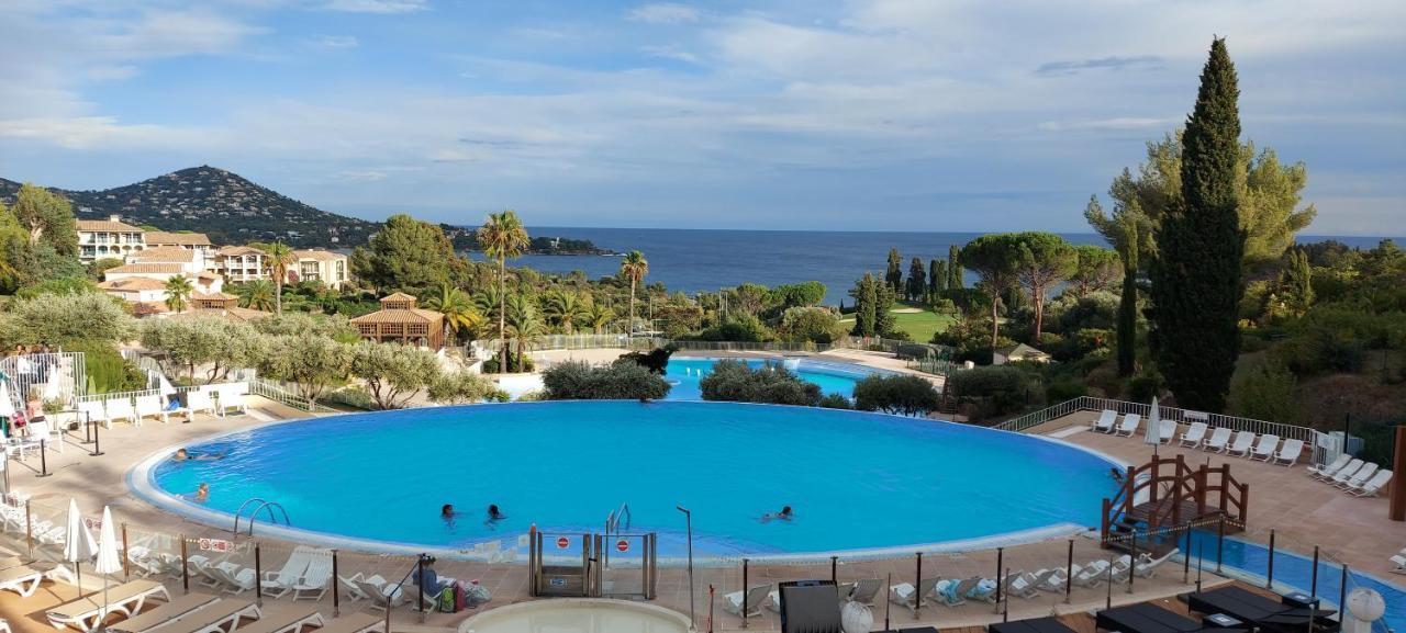 Saint-Raphael- Vue Mer Et Massif De L'Esterel Exteriér fotografie